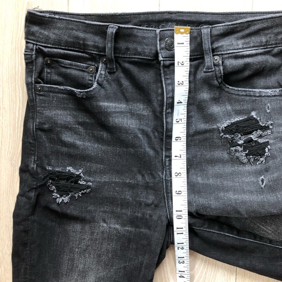 American Eagle Outfitters Black Distressed Biker Denim Shorts Size 8 - Picture 7 of 12